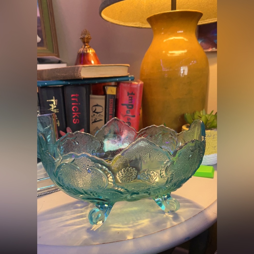 RARE Blue Vintage Jeannette Claw Footed Bowl BEAUTIFUL LOMBARDI PATTERN